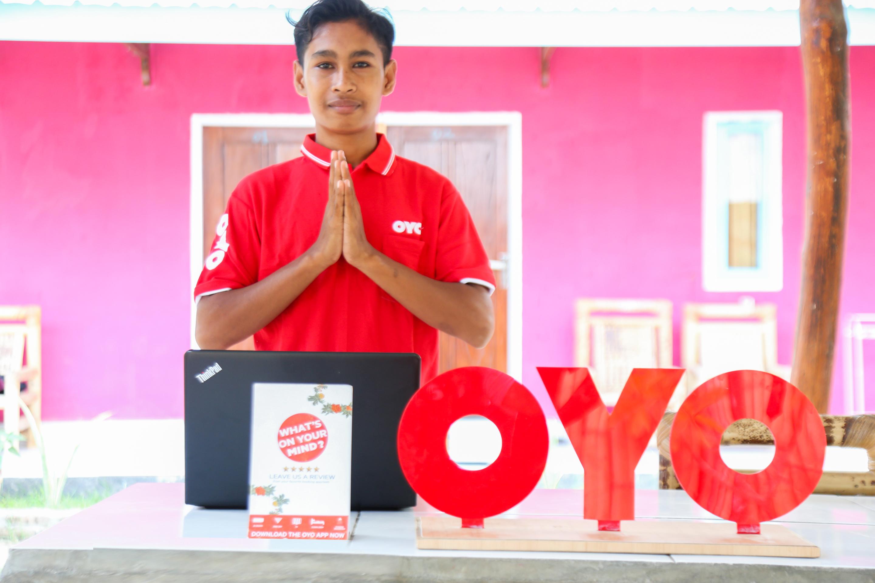 Oyo 1662 Zury Homestay Kuta  المظهر الخارجي الصورة