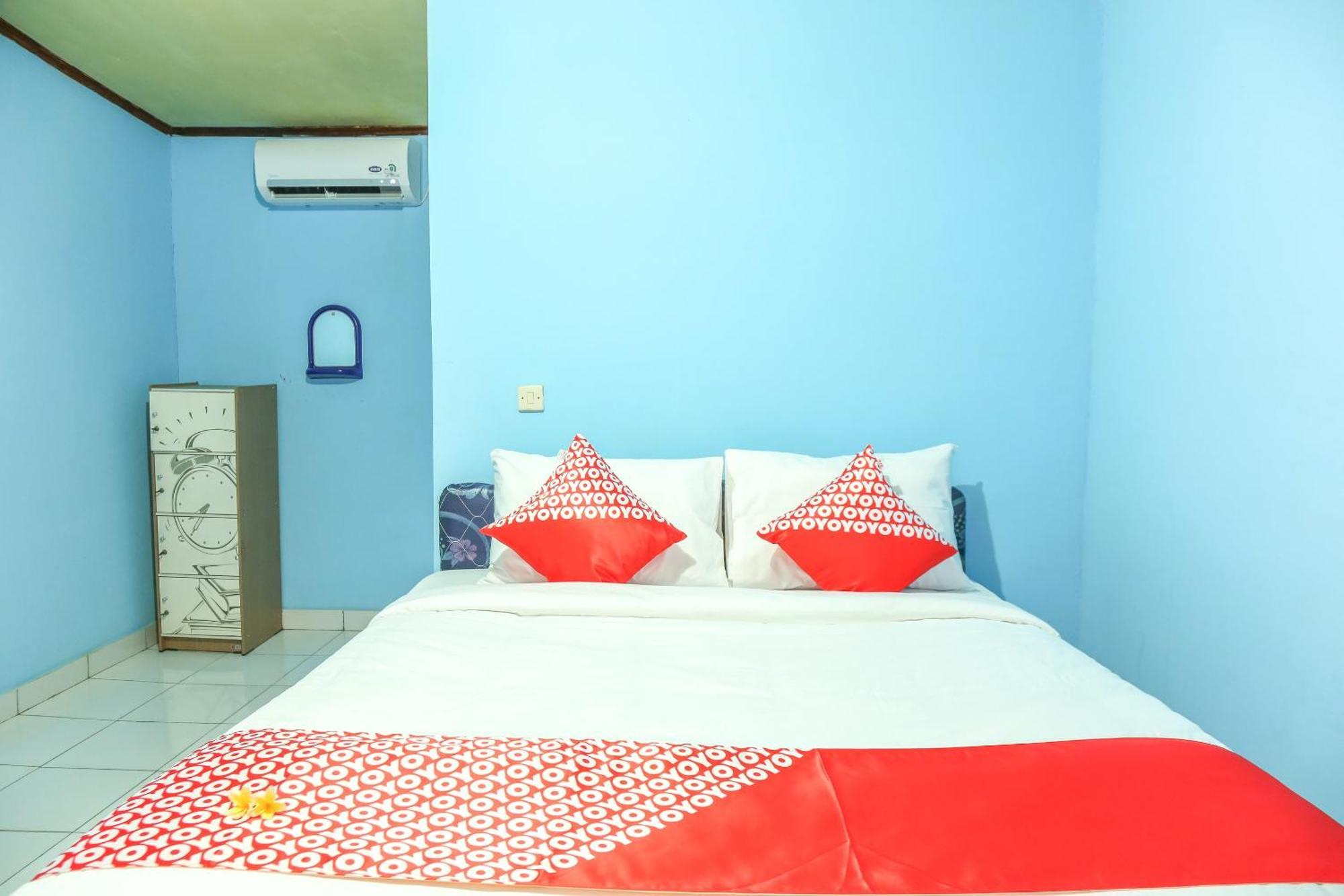 Oyo 1662 Zury Homestay Kuta  المظهر الخارجي الصورة